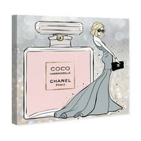 Wynwood Studio Fashion and Glam Wall Art vászon nyomtatványok „Párizsi királynő szürke” parfümök - rózsaszín, szürke